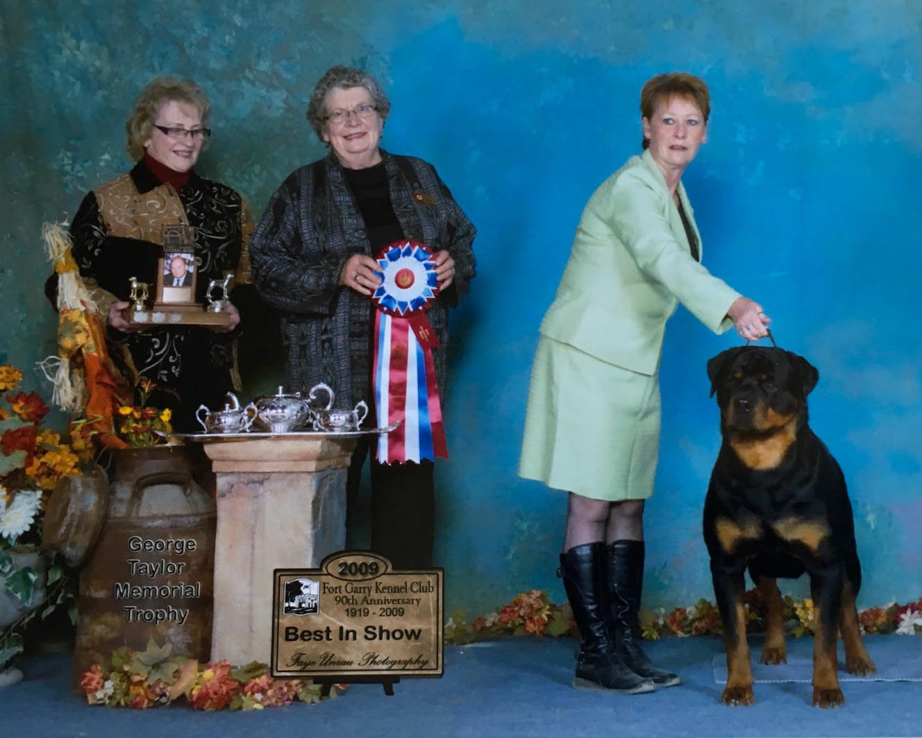 German Rottweiler Grand Champion Fritz - Sire Reign